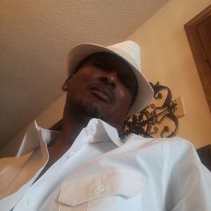 Meet your Posher, Carlitos